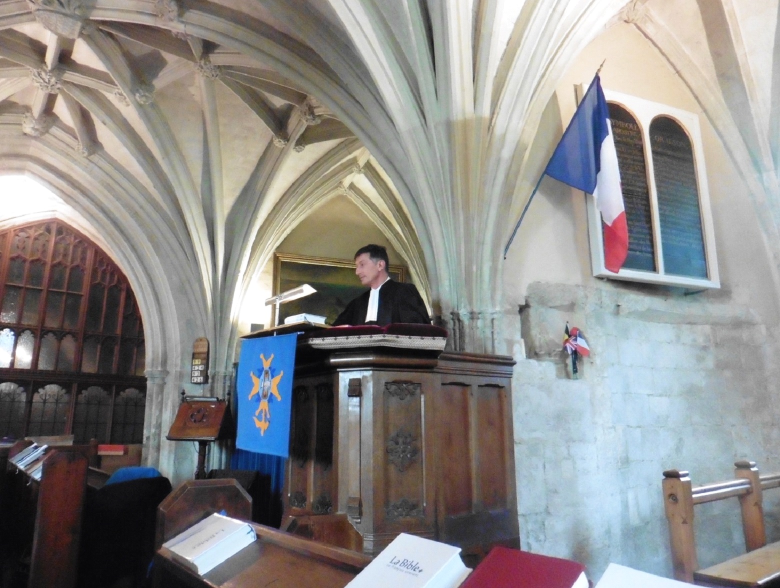 Culte du pasteur S Desmarais dans la chapelle du Prince Noir