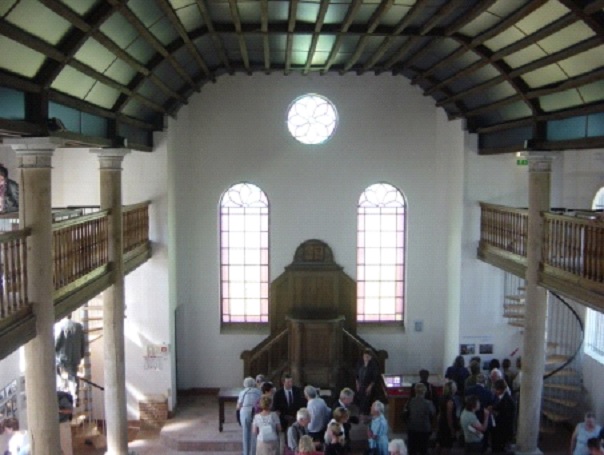 Vue intérieure du Temple de Lemé